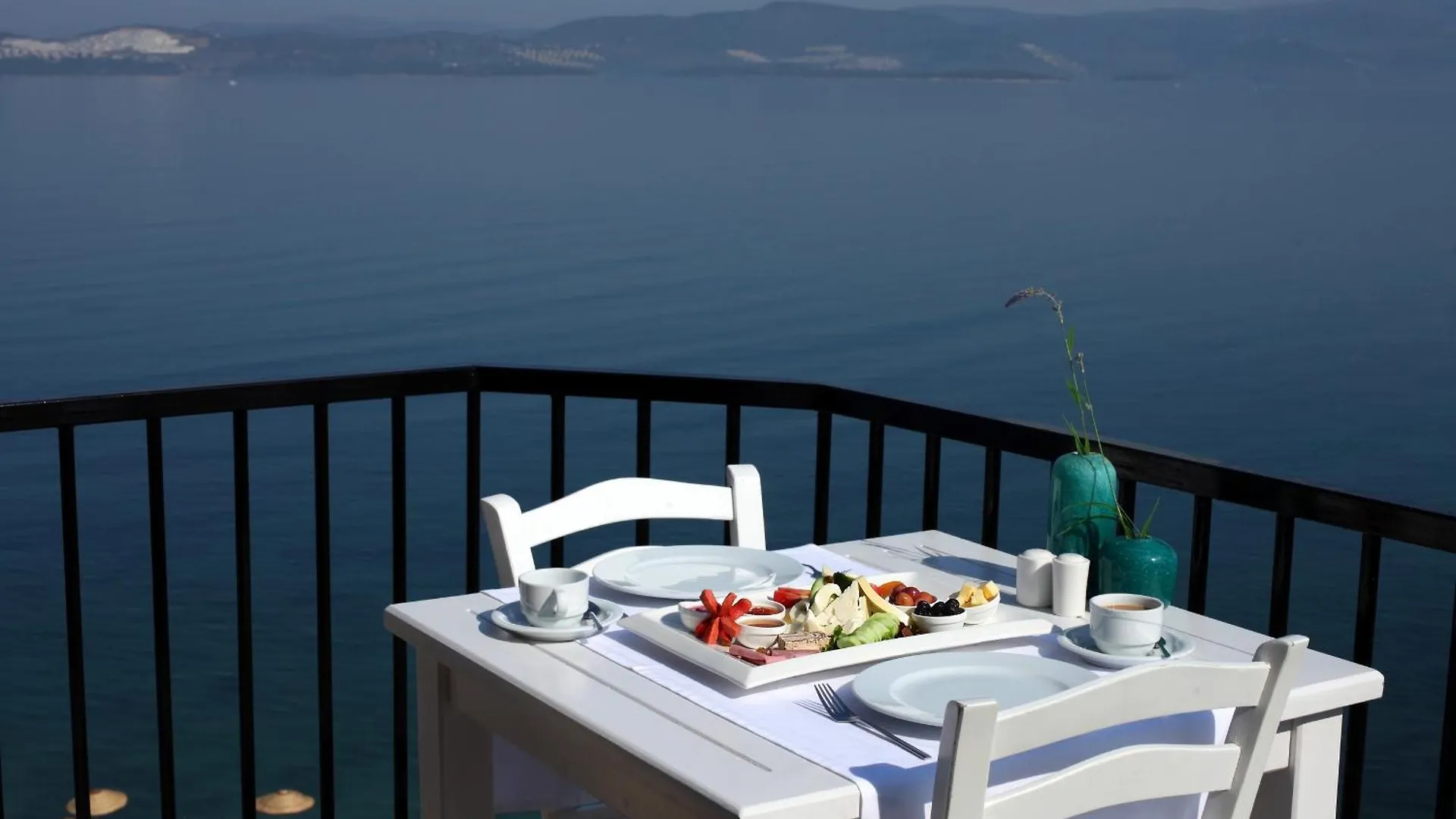 Med-Inn Hotel Gulluk 4*,