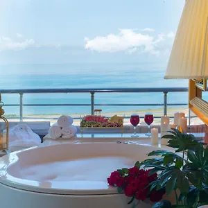 https://andalouse-elegante-suite-hotel-kanuni-mahallesi-yigit.hotelstrabzon.net